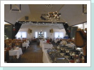 vor dem Weihnachtsbuffet